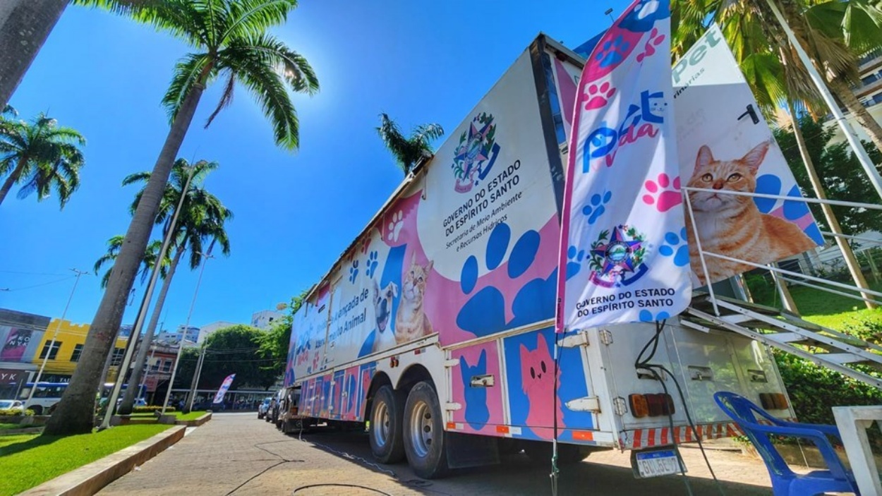 Leia mais sobre o artigo Carreta Pet Vida, de castração e vacinação, está de volta a Marataízes